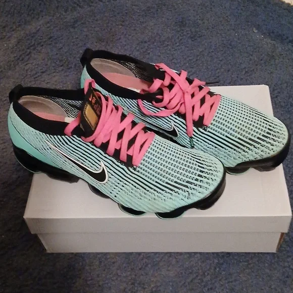 Nike Mens VaporMax Miami Nights - Picture 2 of 4